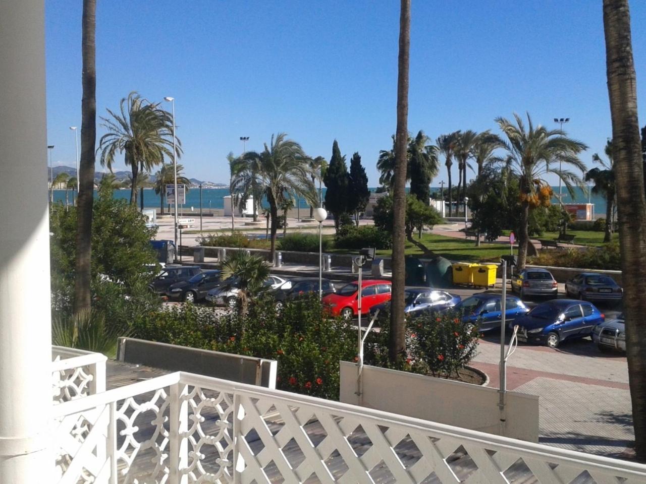 Las Americas - Mares Torre Del Mar Luaran gambar
