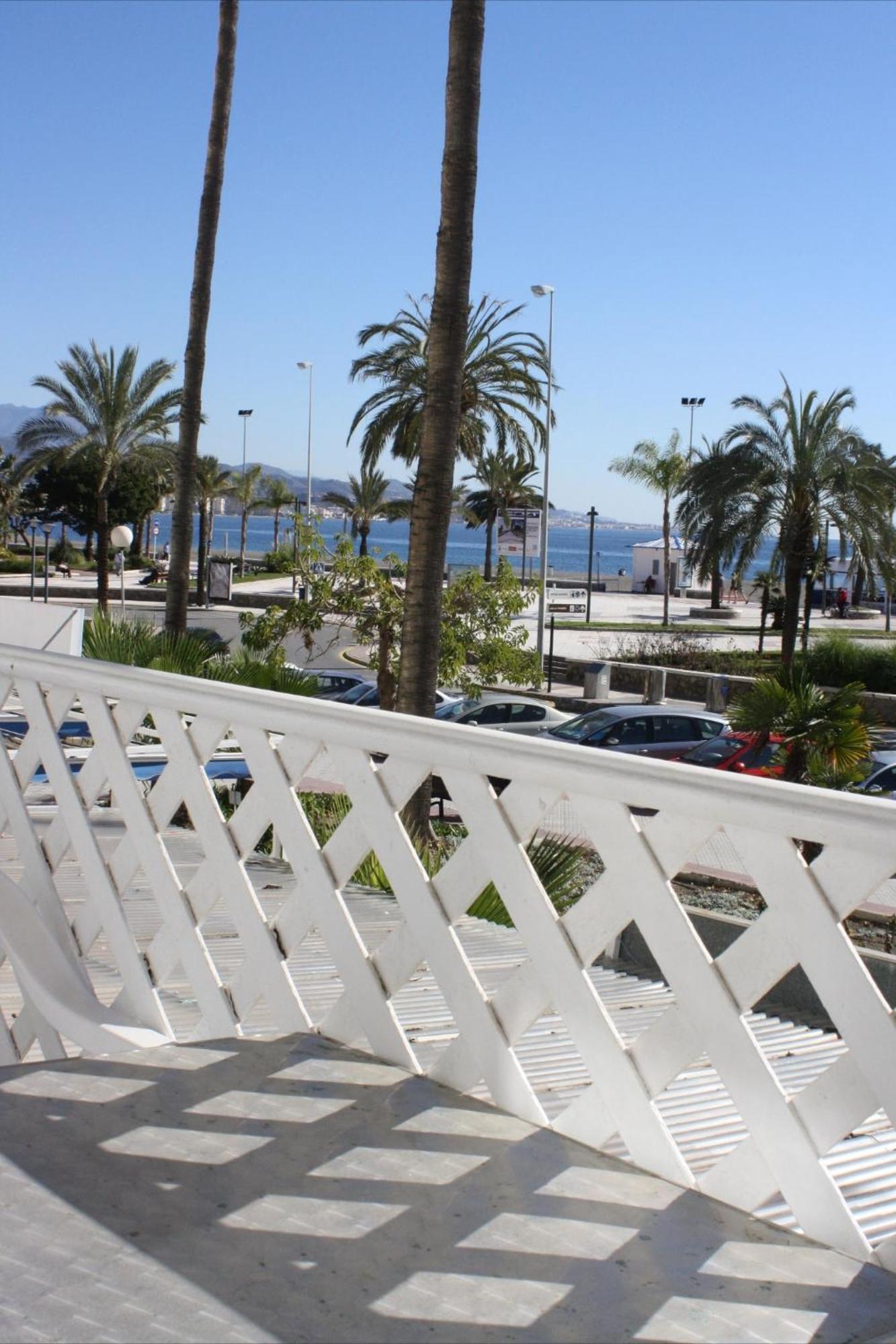 Las Americas - Mares Torre Del Mar Luaran gambar