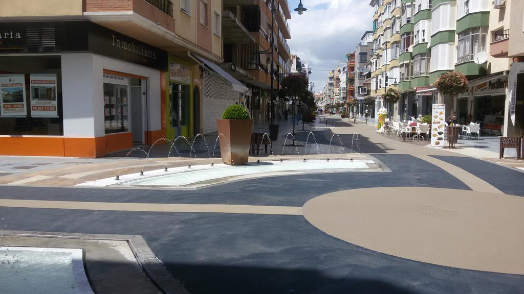 Las Americas - Mares Torre Del Mar Luaran gambar